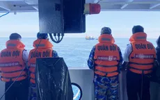 Giải cứu tàu cá của ngư dân Quảng Ngãi mắc cạn ở Trường Sa