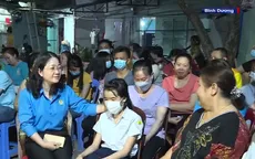 Chung tay để công nhân có Tết