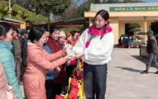 Hoa hậu Lương Thuỳ Linh đưa Tết hạnh phúc với đồng bào vùng cao
