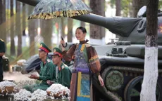 200 chiến sĩ tham gia chương trình thời trang Lính và lụa