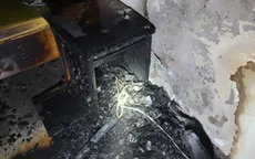 Cứu 11 người thoát khỏi đám cháy chung cư ở Hà Nội