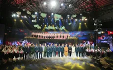 Những hình ảnh ấn tượng trong chương trình "12 ngày đêm - Lằn ranh lịch sử"