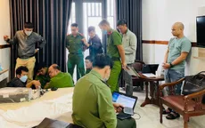 Lưu hành tiền giả, 2 đối tượng bị khởi tố