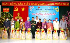 Cà Mau: Chiến sĩ biên phòng xuống địa bàn đón Tết cùng nhân dân