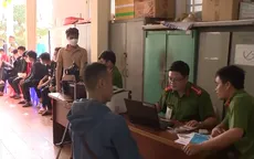 Đẩy nhanh cấp căn cước cho công dân trước khi bỏ sổ hộ khẩu