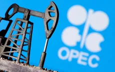 OPEC+ giữ nguyên sản lượng dầu thắt chặt