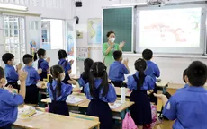 Học sinh TP Hồ Chí Minh tựu trường ngày 22/8