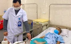 Nối cẳng chân bị máy cắt cỏ chém đứt lìa cho bệnh nhân