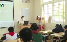 Giáo viên ở Hà Nội xoay sở dạy học khi dịch bệnh gia tăng
