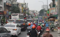 Người dân miền Tây trở về TP Hồ Chí Minh sau Tết