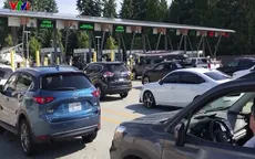 Đình trệ trên tuyến đường bộ nối Canada - Mỹ