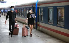 Vé tàu tiếp tục giảm sâu