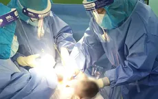 Phẫu thuật cấp cứu sản phụ F0 rau tiền đạo trung tâm, cài răng lược đâm xuyên tử cung