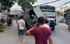 Xe chở phạm nhân gặp tai nạn, 3 người bị thương