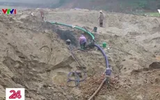 Ngang nhiên khai thác đá quý dưới lòng hồ thủy điện Thác Bà