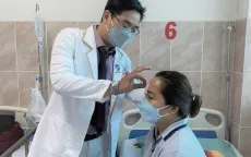 Thường xuyên đau đầu vùng trán, đi khám phát hiện u màng não vùng củ yên