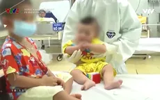 Cách theo dõi nhịp thở phát hiện dấu hiệu chuyển nặng ở trẻ F0
