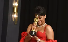 Ariana DeBose - Nữ diễn viên da màu công khai đầu tiên giành Oscar diễn xuất: "Quả thực có một nơi cho chúng ta"