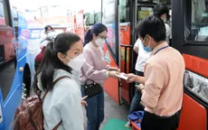Giá xăng dầu neo cao: Nhiều doanh nghiệp vận tải điều chỉnh giá cước