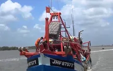 Tàu cá chưa đăng ký, tự ý kẻ biển nước ngoài đánh bắt trái phép