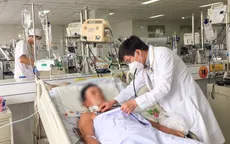 Nhập viện nguy kịch do bị ong vò vẽ đốt hơn 100 vết