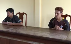 Bắt 2 đối tượng trộm cắp và đánh chủ vuông tôm