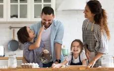 Nấu ăn cùng con: Công thức nấu ăn và mẹo để làm cho nó thú vị