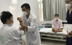 Ăn thảo mộc trị bệnh, 2 vợ chồng bị liệt toàn thân