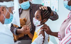 CDC Mỹ hối thúc phụ huynh cho trẻ em tiêm mũi tăng cường