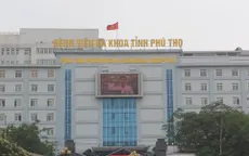 Bắt cán bộ BV Đa khoa Phú Thọ nhận tiền lót tay từ Việt Á qua tài khoản bố vợ