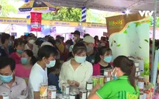 Phiên chợ nghĩa tình cho công nhân