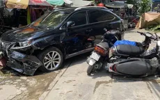 Ô tô tông văng nhiều xe máy, lao vào hàng quán