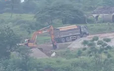 Bãi vật liệu trái phép ngang nhiên hoạt động, người dân kêu khóc vì bụi