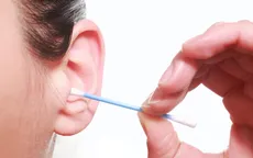 Những lí do không nên dùng tăm bông để ngoáy tai