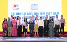 Xây dựng phong trào sưu tập tem ở Việt Nam ngày càng lớn mạnh