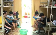 Muôn kiểu tránh nóng của sinh viên mùa cao điểm hè