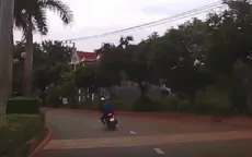 Phóng nhanh khi vào cua, "tổ lái" đâm vào gốc cây rồi bất tỉnh