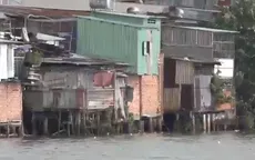 Cảnh báo an toàn nhà ven kênh rạch mùa mưa bão
