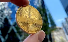 Bitcoin bất ngờ tăng vọt vượt 22.000 USD