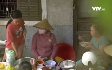 Cặp lá yêu thương: Gánh cơm của mẹ