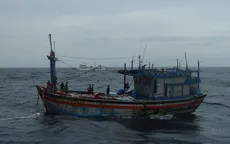 Bà Rịa - Vũng Tàu: Cứu 2 ngư dân trôi dạt trên biển