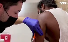 Chuyên gia Mỹ: Không nên chờ vaccine ngừa COVID-19 thế hệ mới