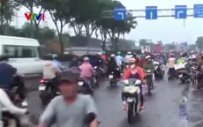 TP Hồ Chí Minh: Nhiều phương tiện ngang nhiên lưu thông ngược chiều
