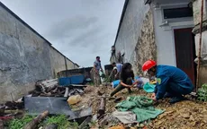 Kiên Giang: Cán bộ, chiến sĩ hỗ trợ người dân khắc phục hậu quả mưa dông, lốc xoáy
