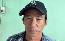 Tên cướp điện thoại của người nước ngoài ra đầu thú