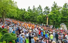 Chư tăng nhận tiền cúng dường trực tiếp từ tay người dân, Chùa Ba Vàng được yêu cầu rút kinh nghiệm