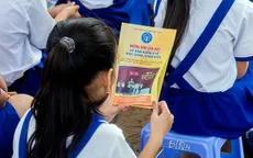 Phấn đấu phủ kín bảo hiểm y tế đến 100% học sinh
