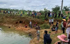 Hai anh em sinh đôi đuối nước thương tâm