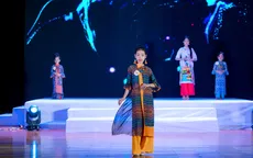 136 mẫu nhí quảng bá Áo dài Việt