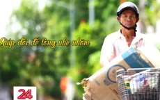Người đàn ông hơn 3 năm nhặt ve chai để giúp người khó khăn